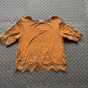 Women's Lace Trim Top in Mustard